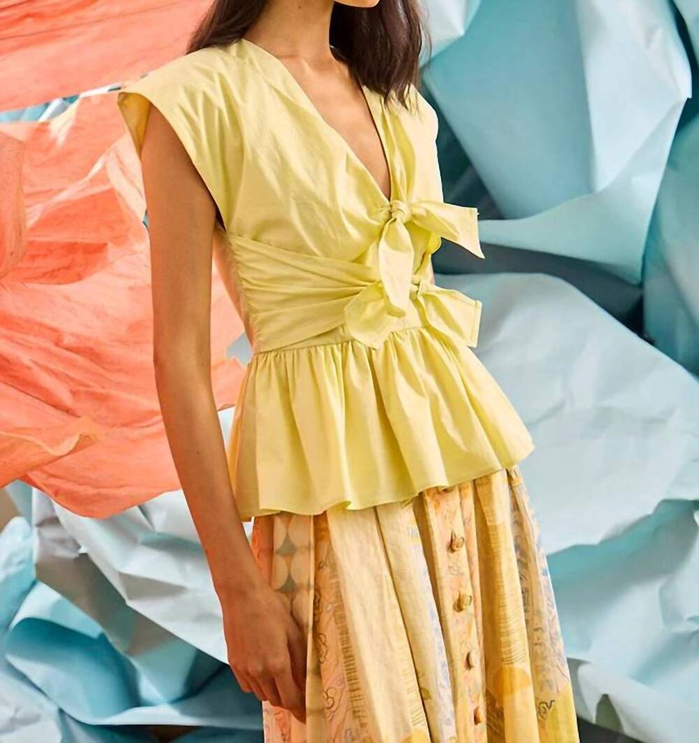 NEW HUNTER BELL everly v-neck top in lemon meringue